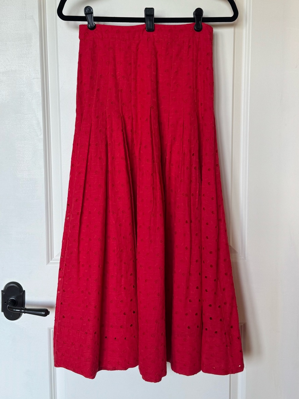 THE GREAT Rhythm Red Eylet Skirt, sz S